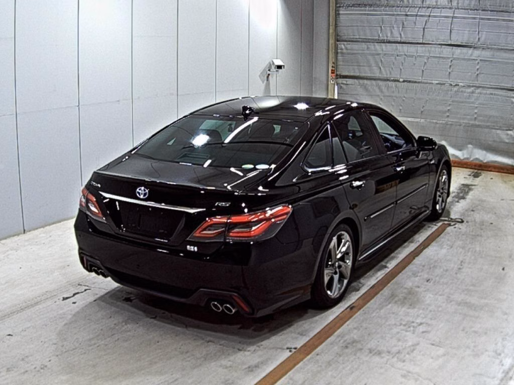TOYOTA CROWN