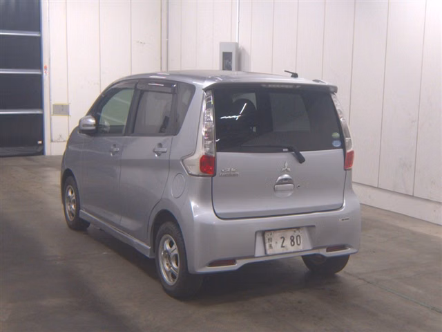 MITSUBISHI EK CUSTOM