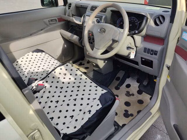 DAIHATSU MOVE CONTE