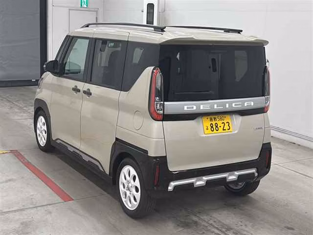 MITSUBISHI DELICA MINI
