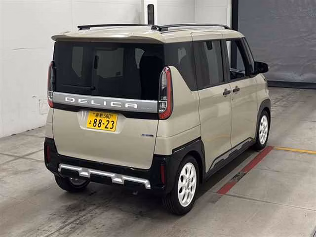 MITSUBISHI DELICA MINI