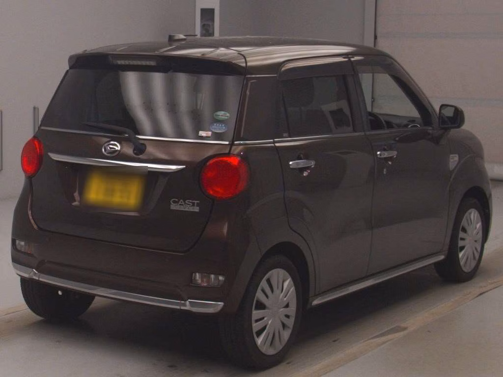 DAIHATSU CAST