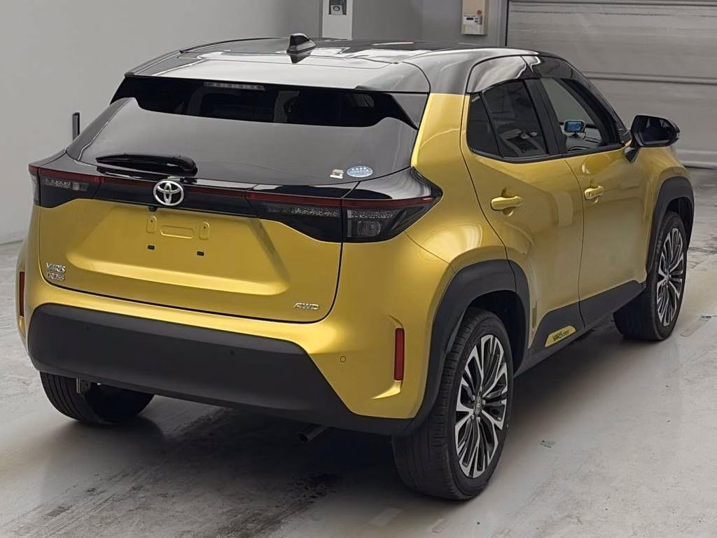 TOYOTA YARIS CROSS