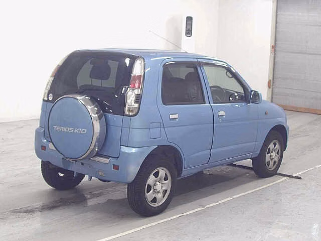 DAIHATSU TERIOS KID