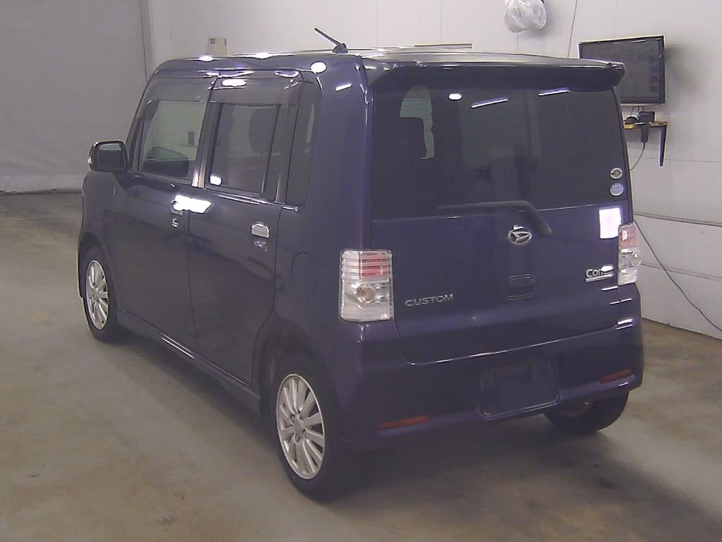 DAIHATSU MOVE CONTE