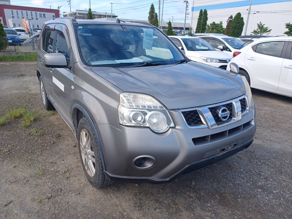 NISSAN X-TRAIL