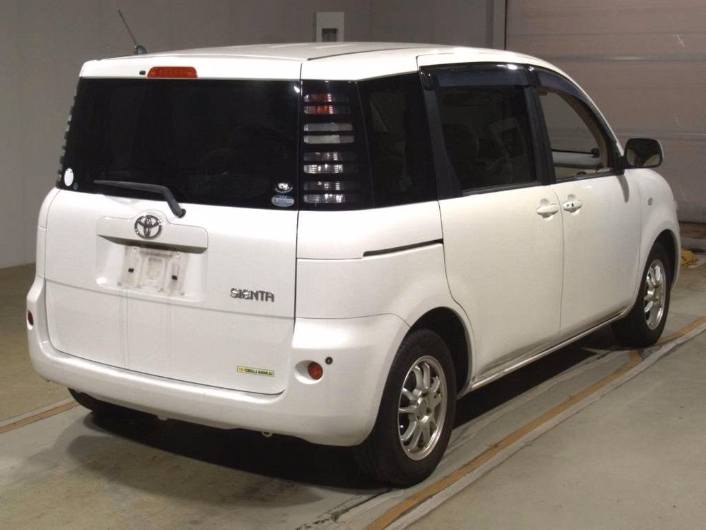 TOYOTA SIENTA