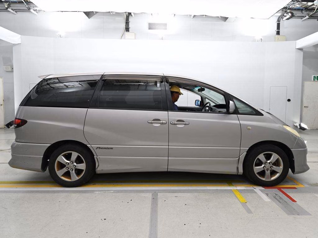 TOYOTA ESTIMA