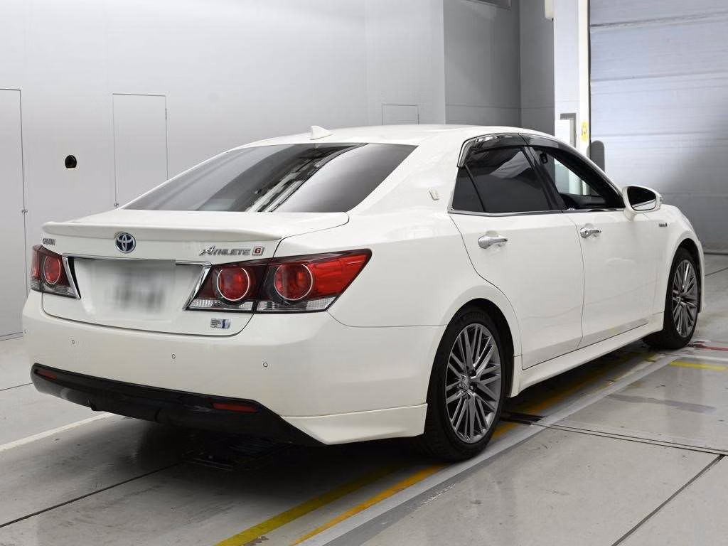 TOYOTA CROWN