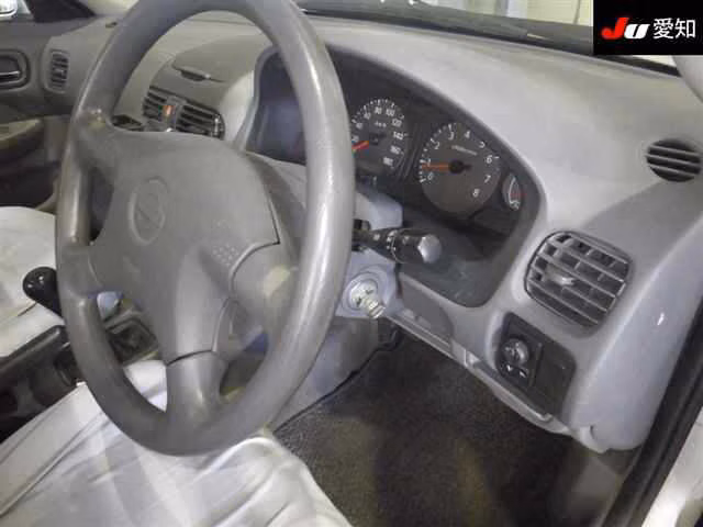 NISSAN SUNNY