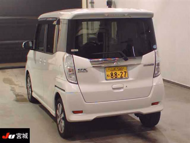 MITSUBISHI EK SPACE