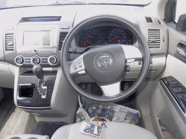 MAZDA MPV