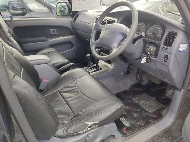 TOYOTA HILUX SURF
