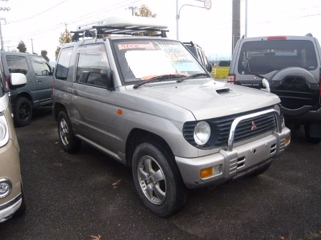 MITSUBISHI PAJERO MINI