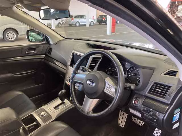 SUBARU LEGACY