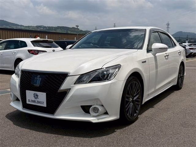 TOYOTA CROWN