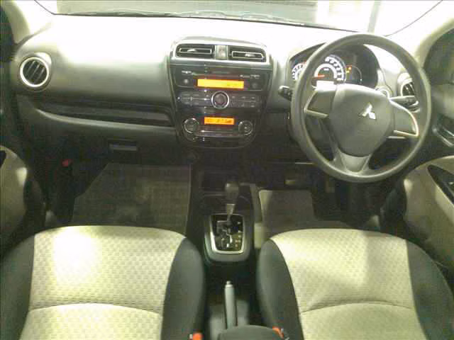 MITSUBISHI MIRAGE