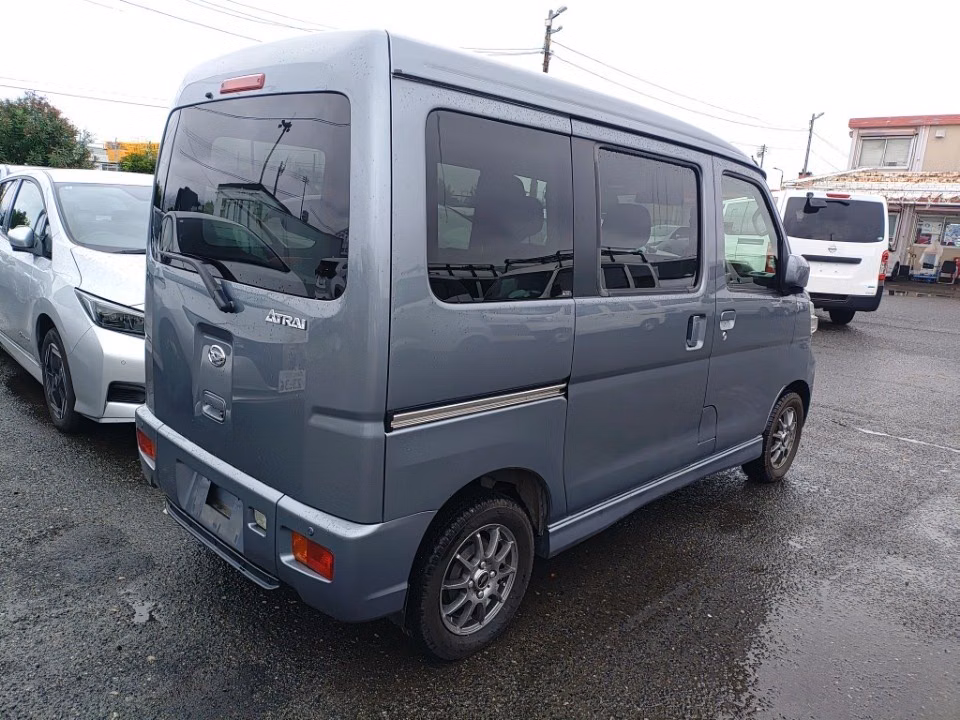 DAIHATSU ATRAI