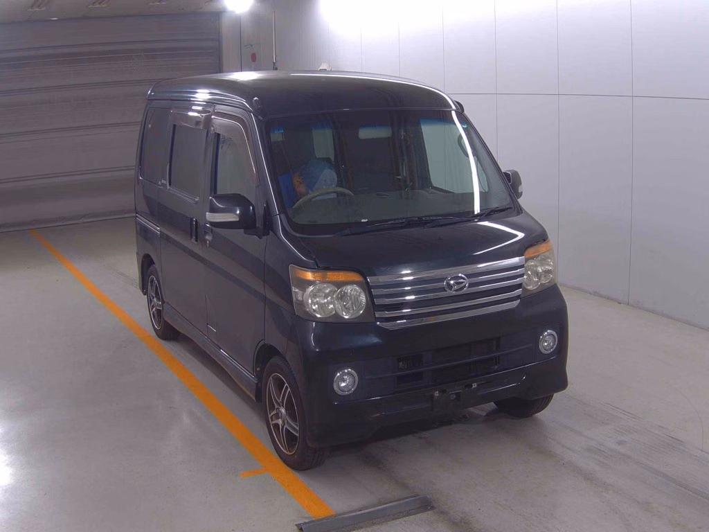 DAIHATSU ATRAI