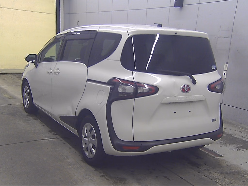 TOYOTA SIENTA