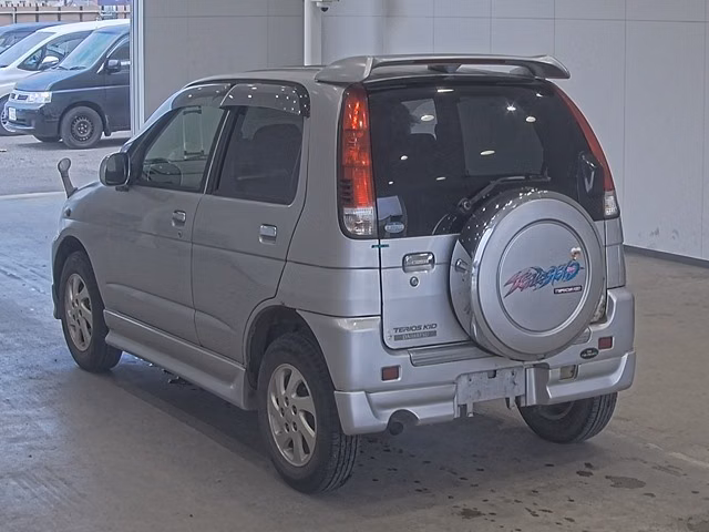 DAIHATSU TERIOS KID