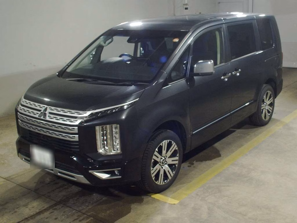 MITSUBISHI DELICA D:5