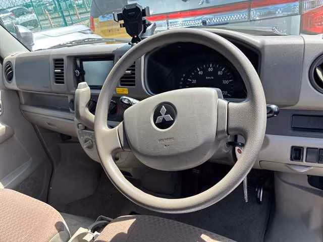MITSUBISHI MINICAB