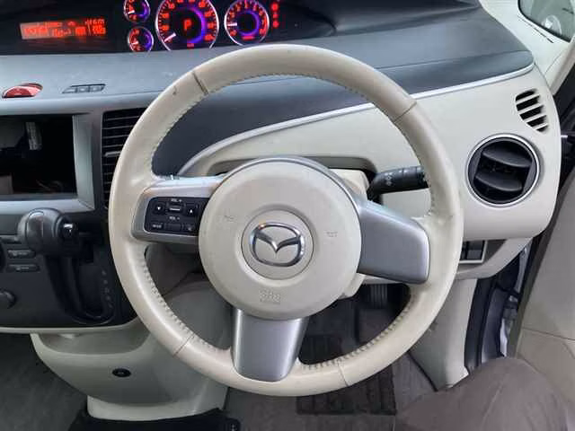 MAZDA BIANTE