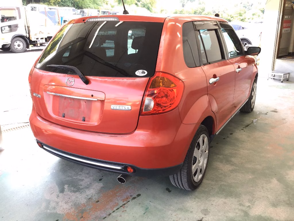 MAZDA VERISA