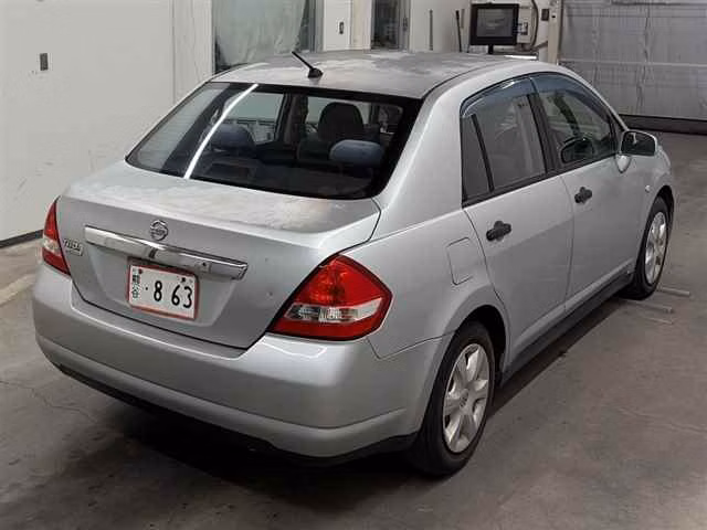 NISSAN TIIDA LATIO