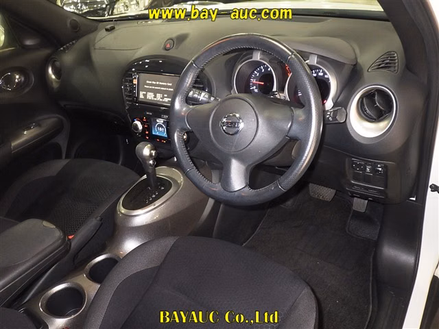 NISSAN JUKE