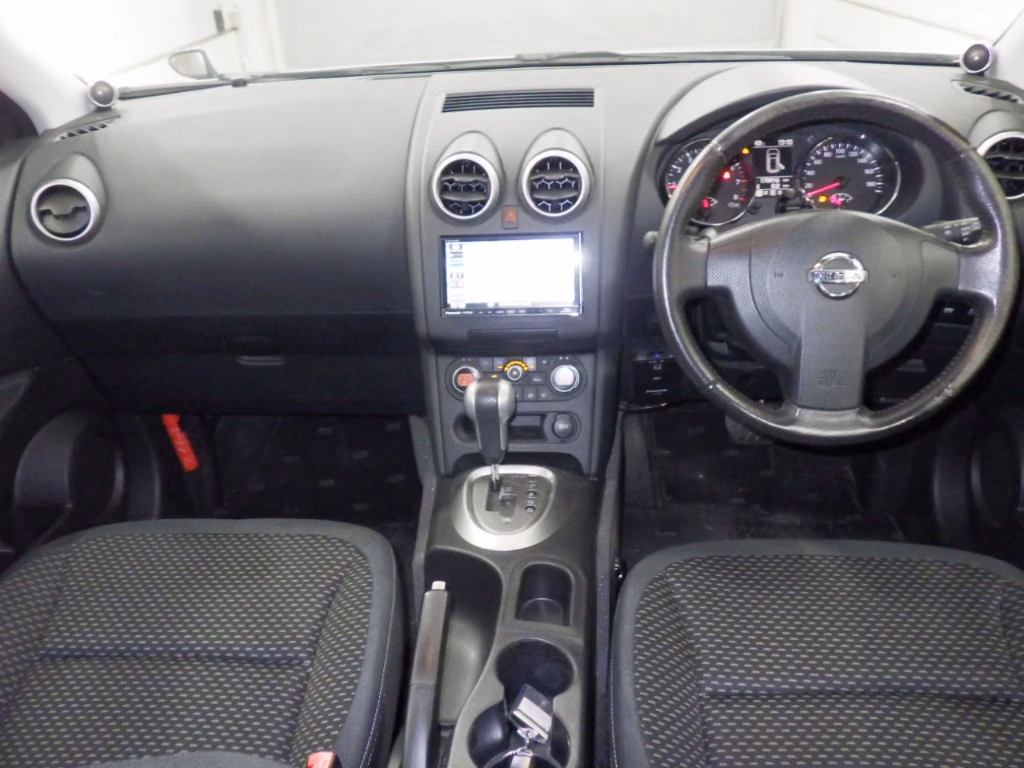 NISSAN DUALIS