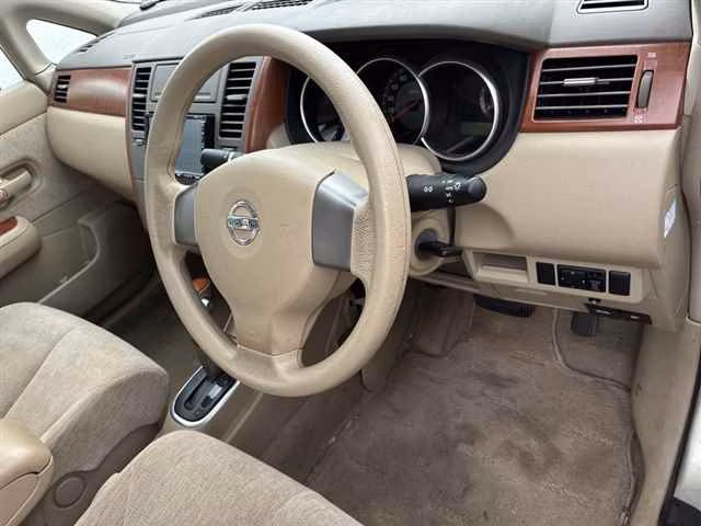 NISSAN TIIDA LATIO