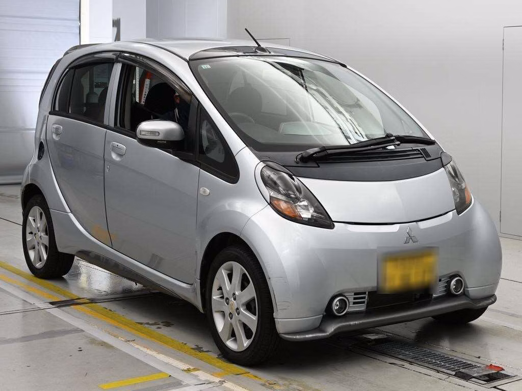 MITSUBISHI I
