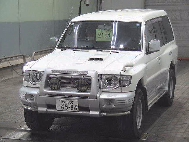 MITSUBISHI PAJERO