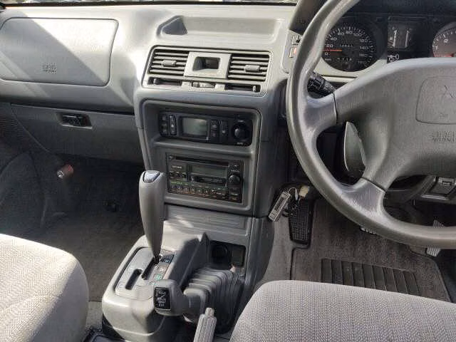 MITSUBISHI PAJERO