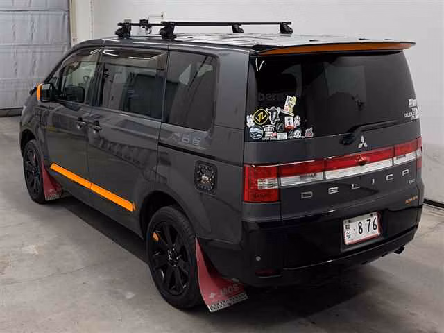 MITSUBISHI DELICA D:5