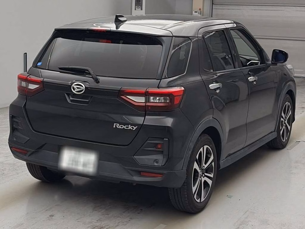 DAIHATSU ROCKY