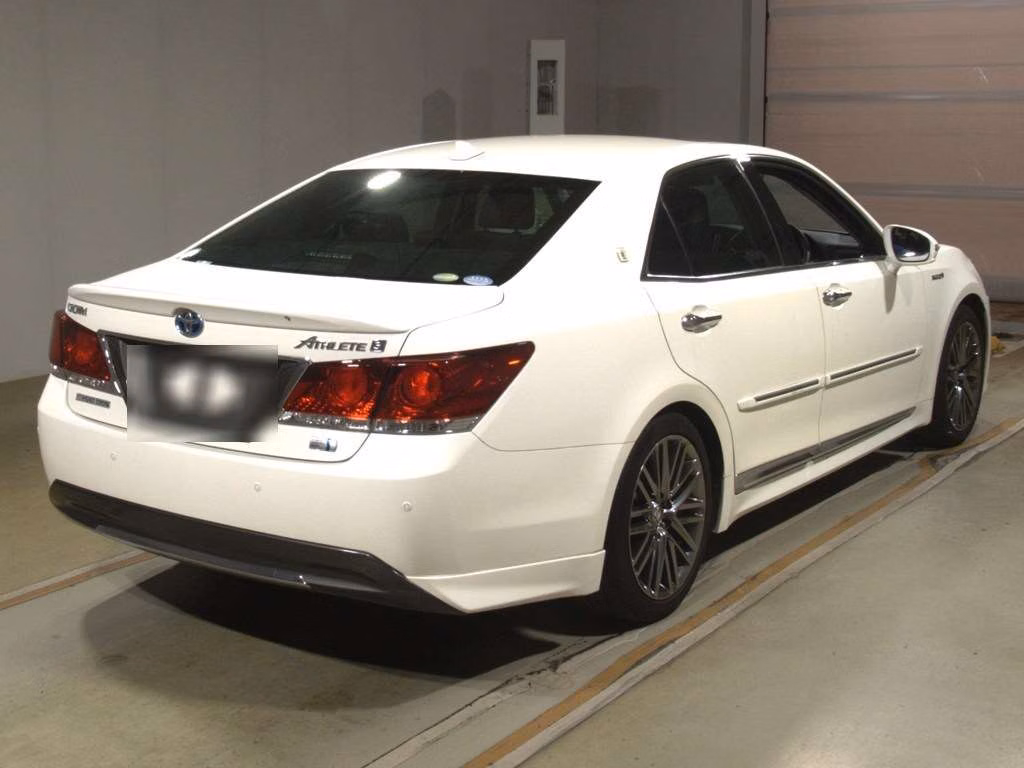 TOYOTA CROWN