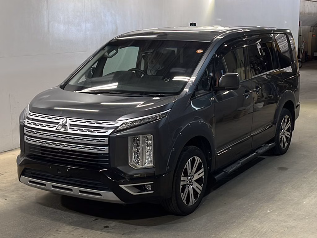 MITSUBISHI DELICA D:5