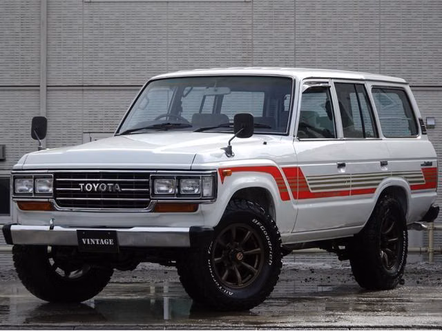 TOYOTA LAND CRUISER