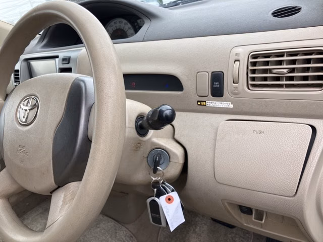 TOYOTA RAUM