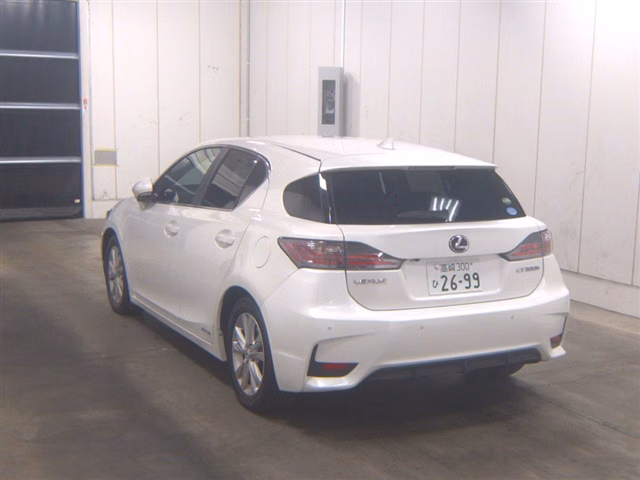 LEXUS CT200H