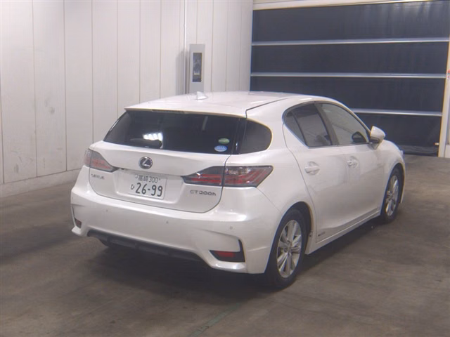 LEXUS CT200H