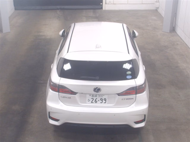 LEXUS CT200H