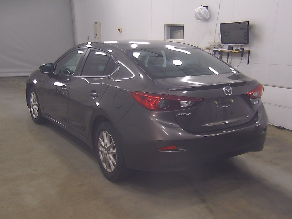 MAZDA AXELA