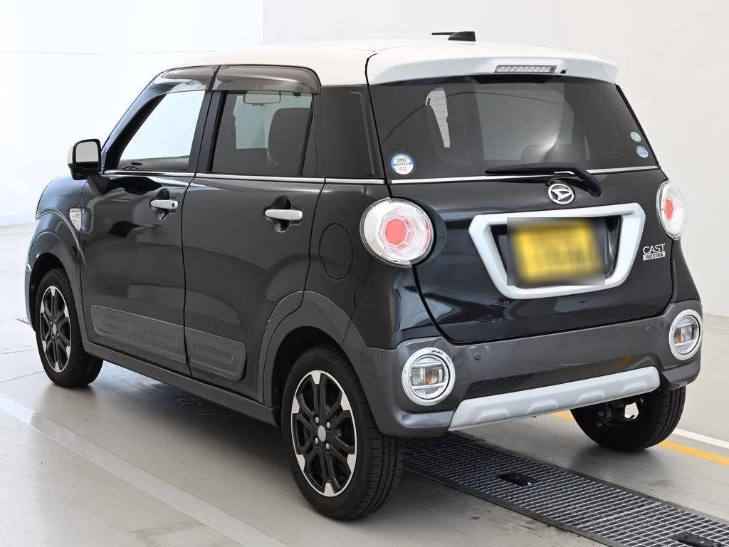 DAIHATSU CAST