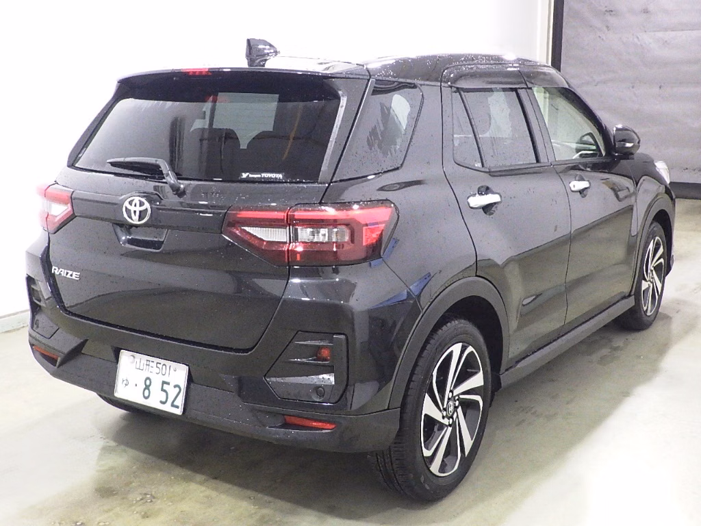 TOYOTA RAIZE
