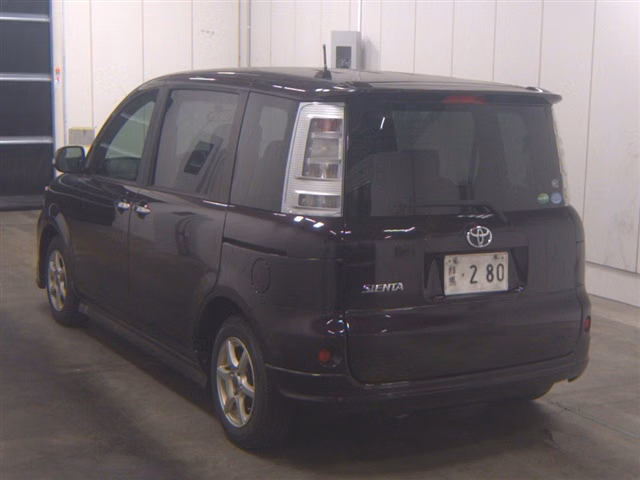TOYOTA SIENTA