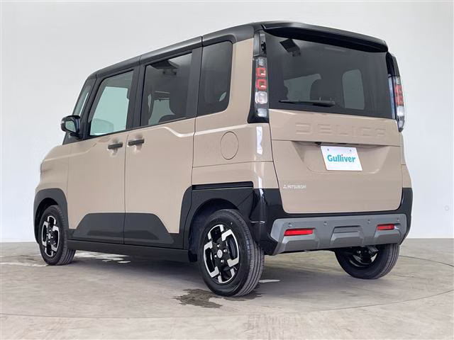 MITSUBISHI DELICA MINI